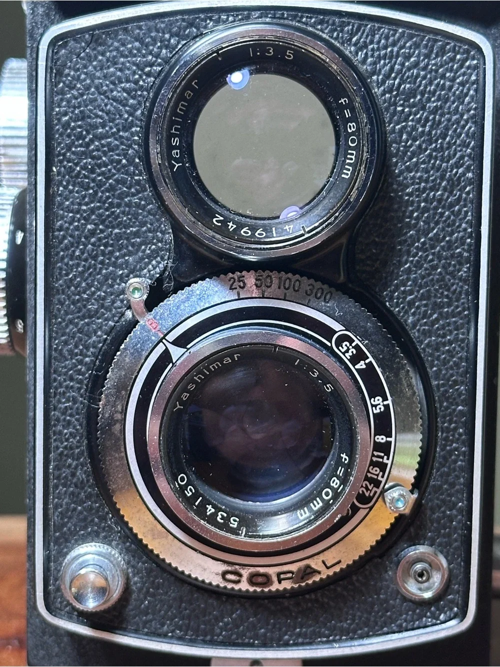 Yashica A TLR Medium Format Film Camera (1956) – Working